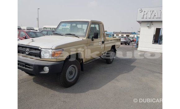 Buy Import Toyota Land Cruiser Beige Car in Import - Dubai in Dushanbe Buy Import Toyota Land Cruiser Beige Car in Import - Dubai in Dushanbe