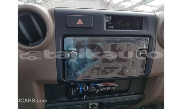 Buy Import Toyota Land Cruiser Beige Car in Import - Dubai in Dushanbe Buy Import Toyota Land Cruiser Beige Car in Import - Dubai in Dushanbe