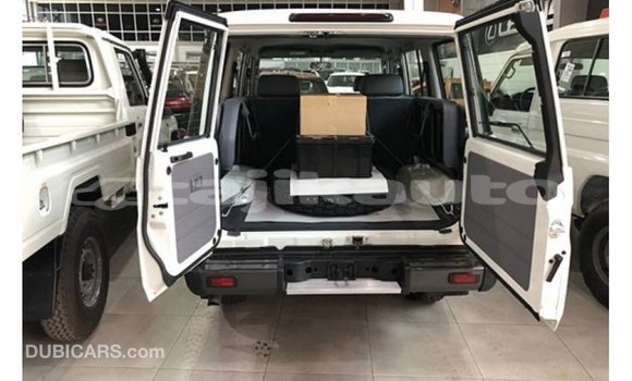 Buy Import Toyota Land Cruiser White Car in Import - Dubai in Dushanbe Buy Import Toyota Land Cruiser White Car in Import - Dubai in Dushanbe