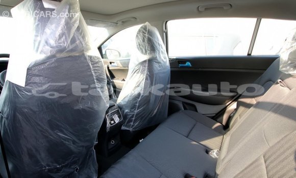 Buy Import Kia Sportage White Car in Import - Dubai in Dushanbe Buy Import Kia Sportage White Car in Import - Dubai in Dushanbe