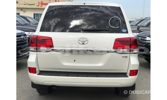 Buy Import Toyota Land Cruiser White Car in Import - Dubai in Dushanbe Buy Import Toyota Land Cruiser White Car in Import - Dubai in Dushanbe