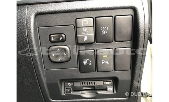 Buy Import Toyota Land Cruiser White Car in Import - Dubai in Dushanbe Buy Import Toyota Land Cruiser White Car in Import - Dubai in Dushanbe
