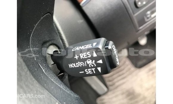 Buy Import Toyota Land Cruiser White Car in Import - Dubai in Dushanbe Buy Import Toyota Land Cruiser White Car in Import - Dubai in Dushanbe