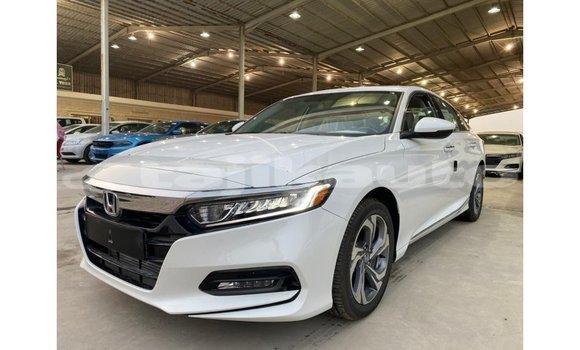 Buy Import Honda Accord White Car in Import - Dubai in Dushanbe
