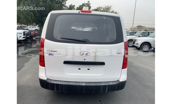 Buy Import Hyundai Cargo White Car in Import - Dubai in Dushanbe Buy Import Hyundai Cargo White Car in Import - Dubai in Dushanbe
