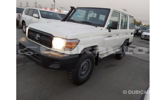 Buy Import Toyota Land Cruiser White Car in Import - Dubai in Dushanbe Buy Import Toyota Land Cruiser White Car in Import - Dubai in Dushanbe