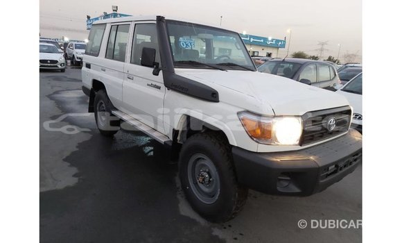 Buy Import Toyota Land Cruiser White Car in Import - Dubai in Dushanbe Buy Import Toyota Land Cruiser White Car in Import - Dubai in Dushanbe