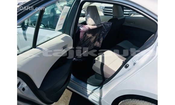 Buy Import Toyota Corolla White Car in Import - Dubai in Dushanbe Buy Import Toyota Corolla White Car in Import - Dubai in Dushanbe