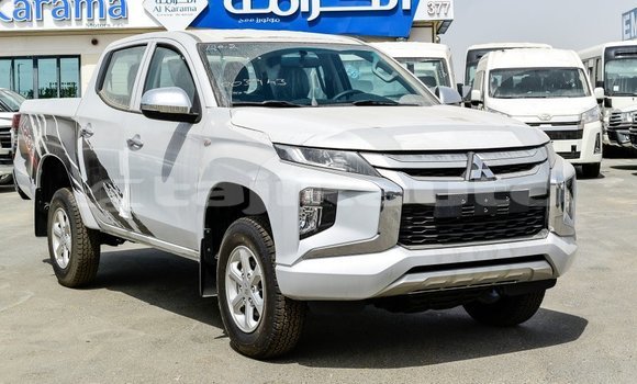 Buy Import Mitsubishi L200 White Car in Import - Dubai in Dushanbe Buy Import Mitsubishi L200 White Car in Import - Dubai in Dushanbe