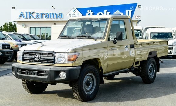 Buy Import Toyota Land Cruiser Beige Car in Import - Dubai in Dushanbe Buy Import Toyota Land Cruiser Beige Car in Import - Dubai in Dushanbe