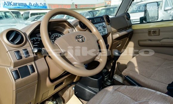 Buy Import Toyota Land Cruiser Beige Car in Import - Dubai in Dushanbe Buy Import Toyota Land Cruiser Beige Car in Import - Dubai in Dushanbe