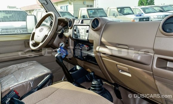 Buy Import Toyota Land Cruiser Beige Car in Import - Dubai in Dushanbe Buy Import Toyota Land Cruiser Beige Car in Import - Dubai in Dushanbe