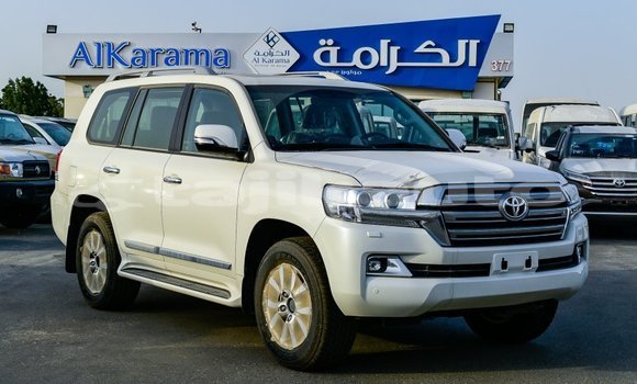 Buy Import Toyota Land Cruiser White Car in Import - Dubai in Dushanbe Buy Import Toyota Land Cruiser White Car in Import - Dubai in Dushanbe