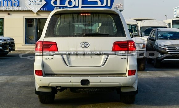 Buy Import Toyota Land Cruiser White Car in Import - Dubai in Dushanbe Buy Import Toyota Land Cruiser White Car in Import - Dubai in Dushanbe