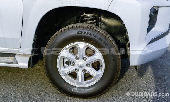 Buy Import Mitsubishi L200 White Car in Import - Dubai in Dushanbe Buy Import Mitsubishi L200 White Car in Import - Dubai in Dushanbe