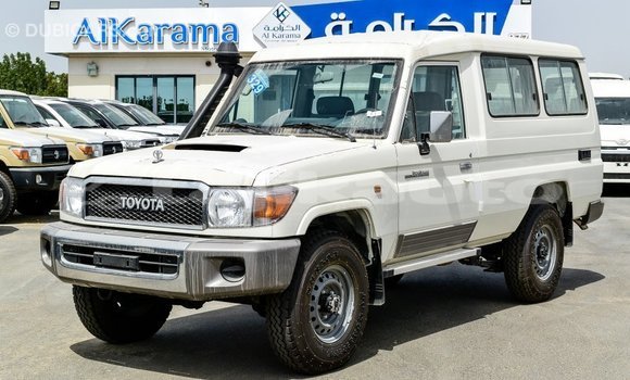 Buy Import Toyota Land Cruiser White Car in Import - Dubai in Dushanbe Buy Import Toyota Land Cruiser White Car in Import - Dubai in Dushanbe