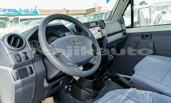Buy Import Toyota Land Cruiser White Car in Import - Dubai in Dushanbe Buy Import Toyota Land Cruiser White Car in Import - Dubai in Dushanbe