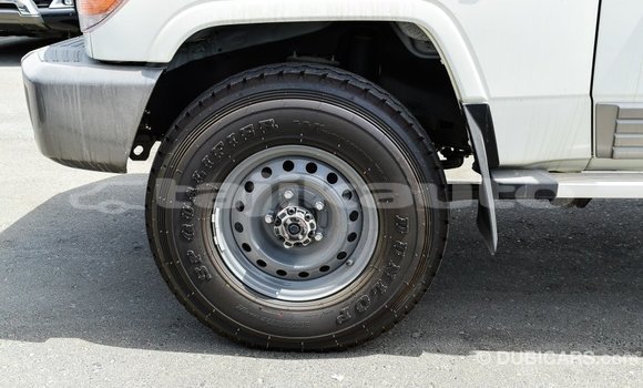 Buy Import Toyota Land Cruiser White Car in Import - Dubai in Dushanbe Buy Import Toyota Land Cruiser White Car in Import - Dubai in Dushanbe