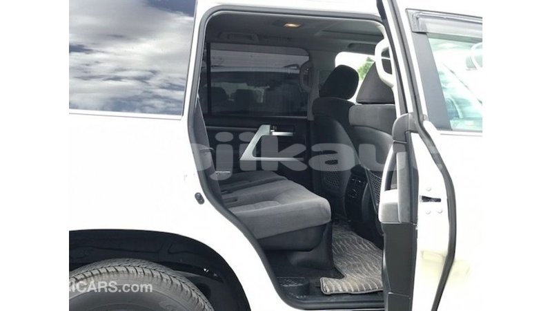 Big with watermark toyota land cruiser dushanbe import dubai 2952