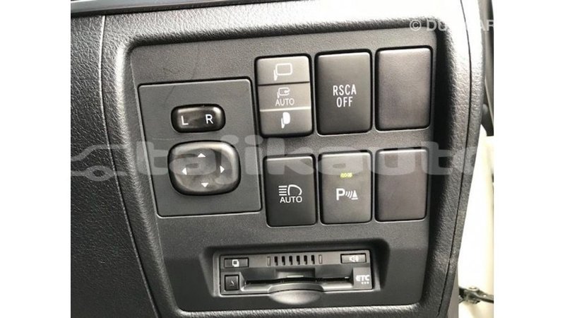 Big with watermark toyota land cruiser dushanbe import dubai 2952