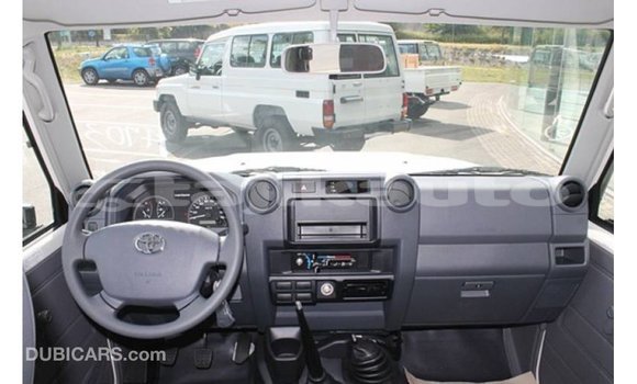 Buy Import Toyota Land Cruiser White Car in Import - Dubai in Dushanbe Buy Import Toyota Land Cruiser White Car in Import - Dubai in Dushanbe