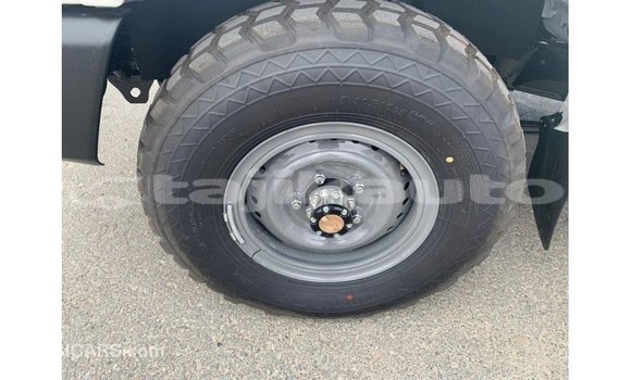 Buy Import Toyota Land Cruiser White Car in Import - Dubai in Dushanbe Buy Import Toyota Land Cruiser White Car in Import - Dubai in Dushanbe