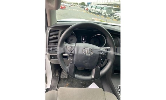 Buy Import Toyota Sequoia White Car in Import - Dubai in Dushanbe Buy Import Toyota Sequoia White Car in Import - Dubai in Dushanbe