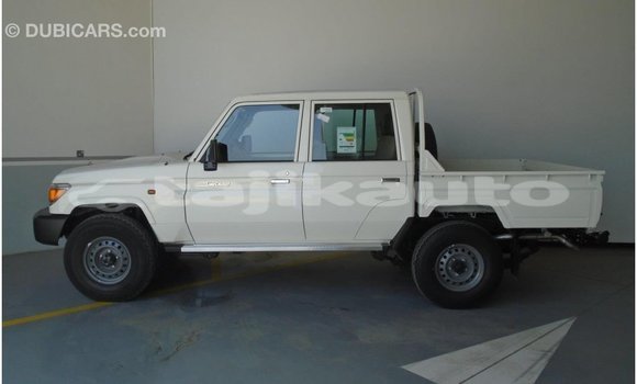 Buy Import Toyota Land Cruiser White Car in Import - Dubai in Dushanbe Buy Import Toyota Land Cruiser White Car in Import - Dubai in Dushanbe