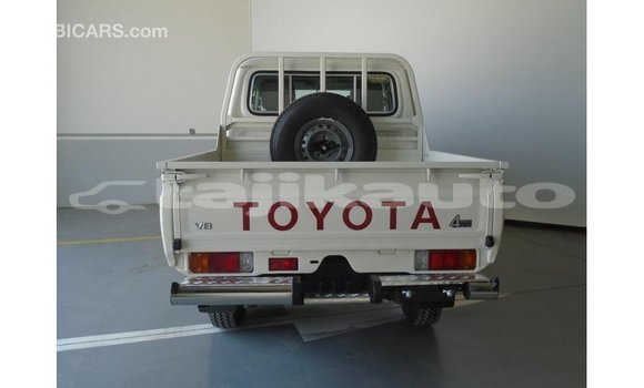 Buy Import Toyota Land Cruiser White Car in Import - Dubai in Dushanbe Buy Import Toyota Land Cruiser White Car in Import - Dubai in Dushanbe