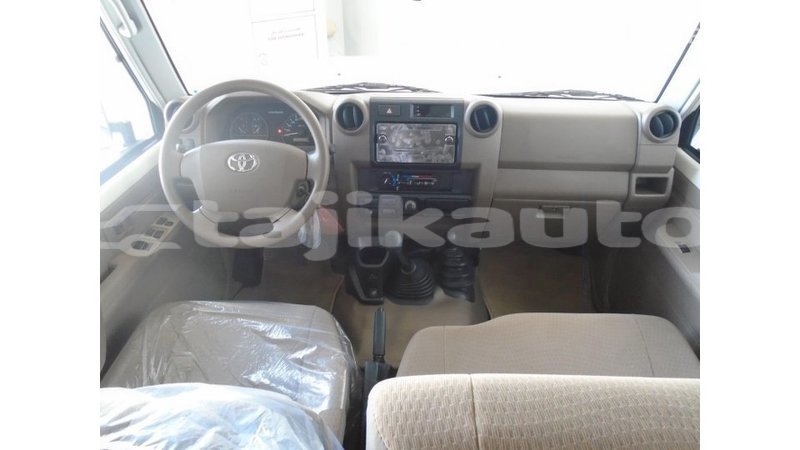 Big with watermark toyota land cruiser dushanbe import dubai 2978