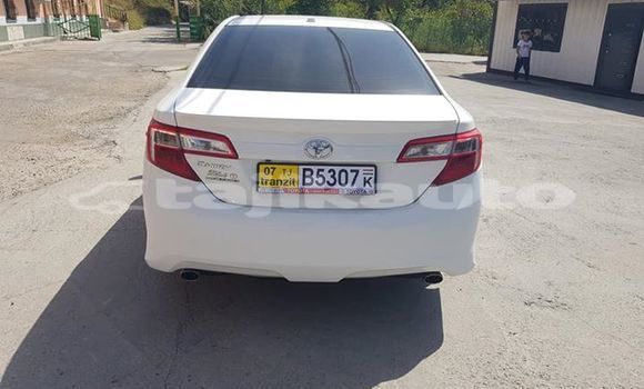 Buy Import Toyota Camry White Car in Dushanbe in Dushanbe Buy Import Toyota Camry White Car in Dushanbe in Dushanbe