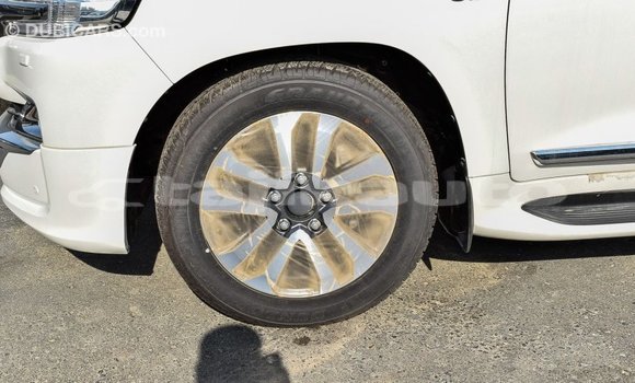 Buy Import Toyota Land Cruiser White Car in Import - Dubai in Dushanbe Buy Import Toyota Land Cruiser White Car in Import - Dubai in Dushanbe