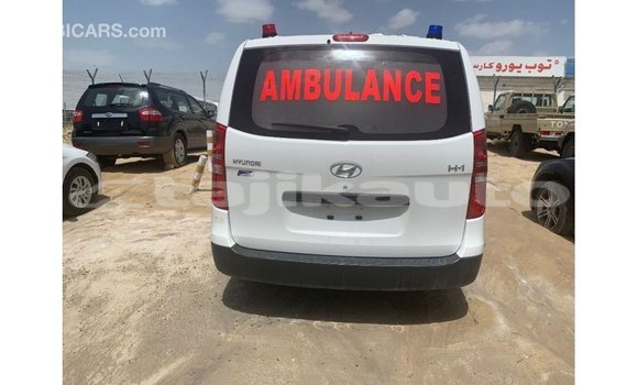 Buy Import Hyundai Accent White Car in Import - Dubai in Dushanbe Buy Import Hyundai Accent White Car in Import - Dubai in Dushanbe