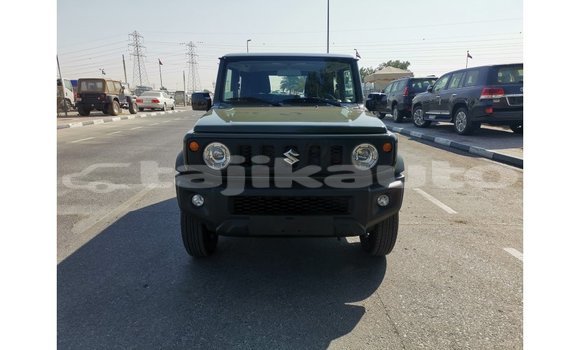 Buy Import Suzuki Jimny Green Car in Import - Dubai in Dushanbe