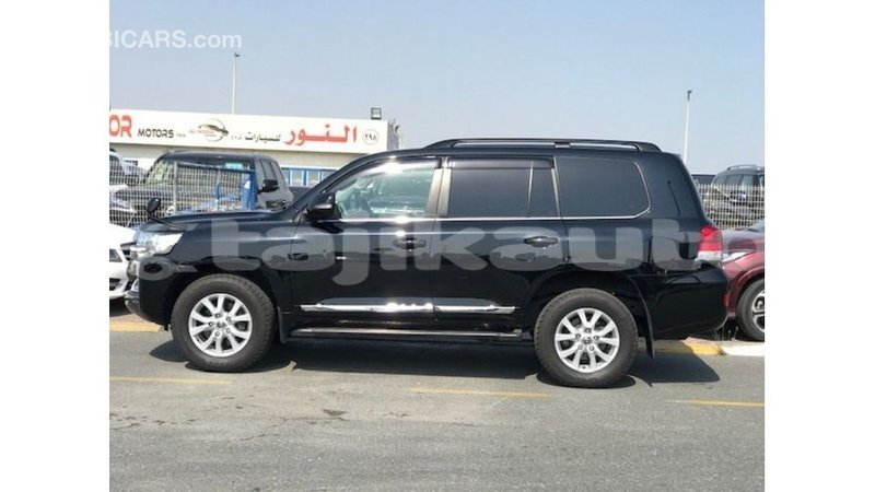 Big with watermark toyota land cruiser dushanbe import dubai 2998