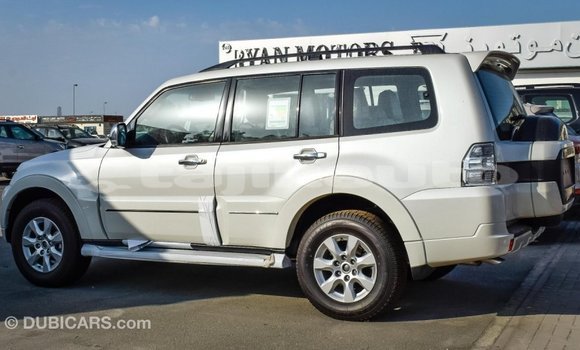 Buy Import Mitsubishi Pajero White Car in Import - Dubai in Dushanbe Buy Import Mitsubishi Pajero White Car in Import - Dubai in Dushanbe