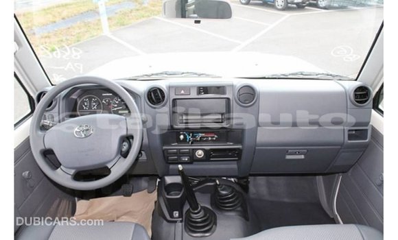 Buy Import Toyota Land Cruiser White Car in Import - Dubai in Dushanbe Buy Import Toyota Land Cruiser White Car in Import - Dubai in Dushanbe