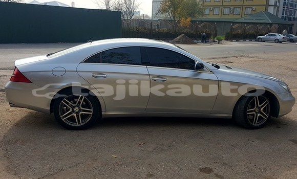 Buy Used Mercedes-Benz CLS-klasse Silver Car in Dushanbe in Dushanbe