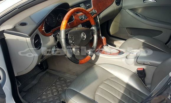 Buy Used Mercedes-Benz CLS-klasse Silver Car in Dushanbe in Dushanbe Buy Used Mercedes-Benz CLS-klasse Silver Car in Dushanbe in Dushanbe