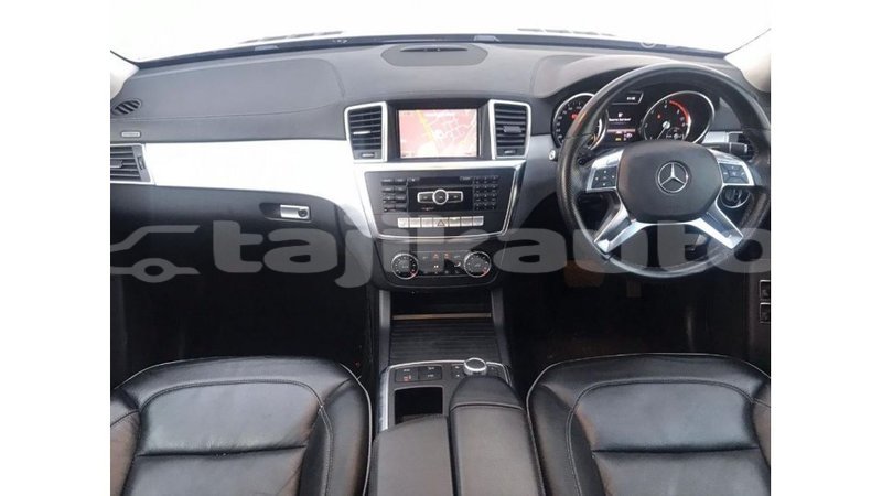 Big with watermark mercedes benz 190 dushanbe import dubai 3039