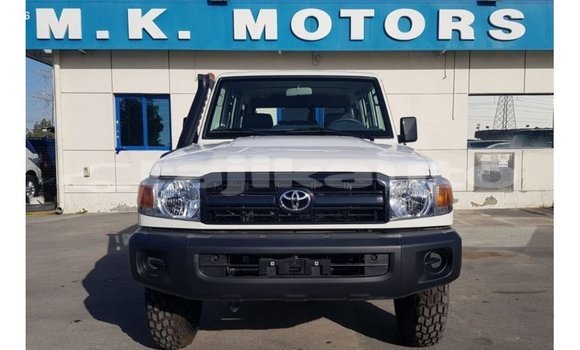 Buy Import Toyota Land Cruiser White Car in Import - Dubai in Dushanbe Buy Import Toyota Land Cruiser White Car in Import - Dubai in Dushanbe