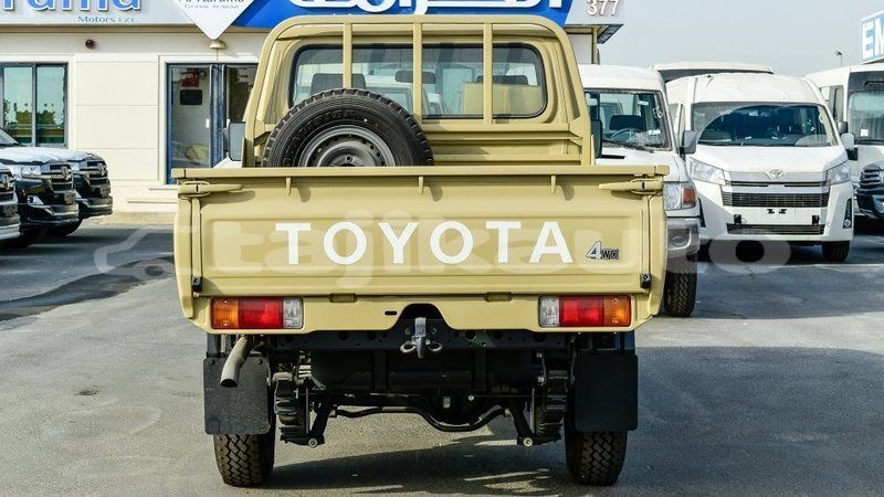 Big with watermark toyota land cruiser dushanbe import dubai 3049