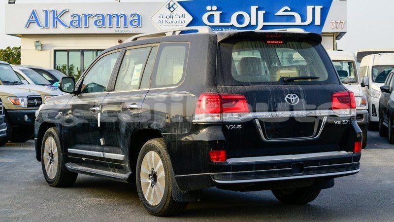 Big with watermark toyota land cruiser dushanbe import dubai 3050