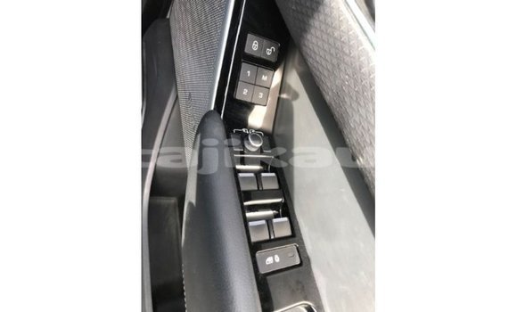 Buy Import Land Rover Range Rover White Car in Import - Dubai in Dushanbe Buy Import Land Rover Range Rover White Car in Import - Dubai in Dushanbe