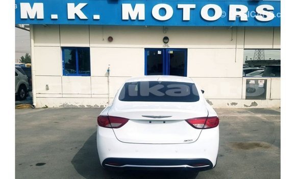 Buy Import Chrysler 200 White Car in Import - Dubai in Dushanbe Buy Import Chrysler 200 White Car in Import - Dubai in Dushanbe