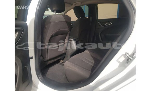 Buy Import Chrysler 200 White Car in Import - Dubai in Dushanbe Buy Import Chrysler 200 White Car in Import - Dubai in Dushanbe