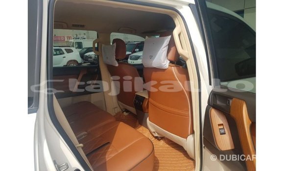 Buy Import Toyota Land Cruiser White Car in Import - Dubai in Dushanbe Buy Import Toyota Land Cruiser White Car in Import - Dubai in Dushanbe