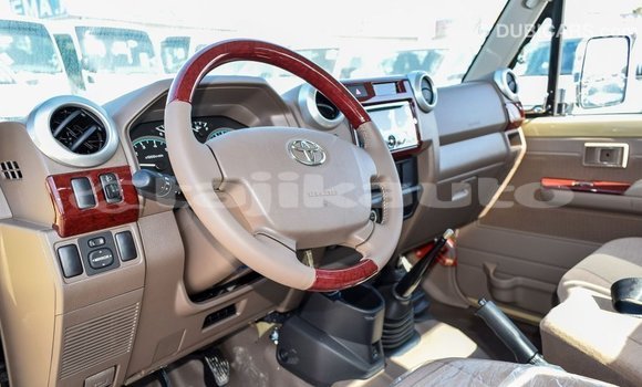 Buy Import Toyota Land Cruiser Beige Car in Import - Dubai in Dushanbe Buy Import Toyota Land Cruiser Beige Car in Import - Dubai in Dushanbe