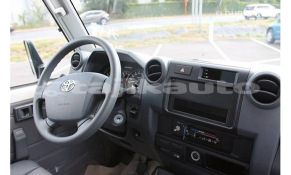 Buy Import Toyota Land Cruiser White Car in Import - Dubai in Dushanbe Buy Import Toyota Land Cruiser White Car in Import - Dubai in Dushanbe