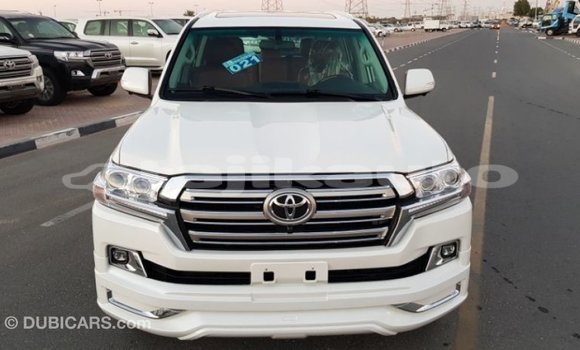 Buy Import Toyota Land Cruiser White Car in Import - Dubai in Dushanbe Buy Import Toyota Land Cruiser White Car in Import - Dubai in Dushanbe